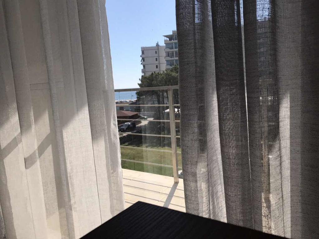 Viktoria'S Apartments Shëngjin المظهر الخارجي الصورة