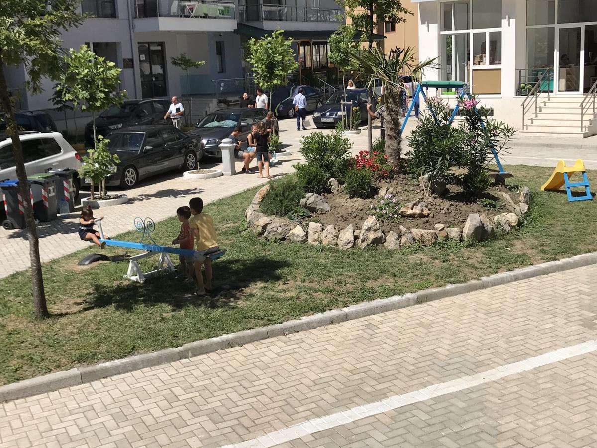 Viktoria'S Apartments Shëngjin المظهر الخارجي الصورة